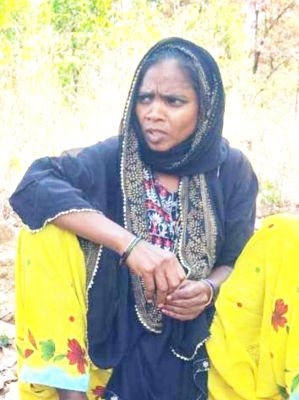 डेढ़ दशक तक बस्तर में सक्रिय महिला नक्सली का समर्पण