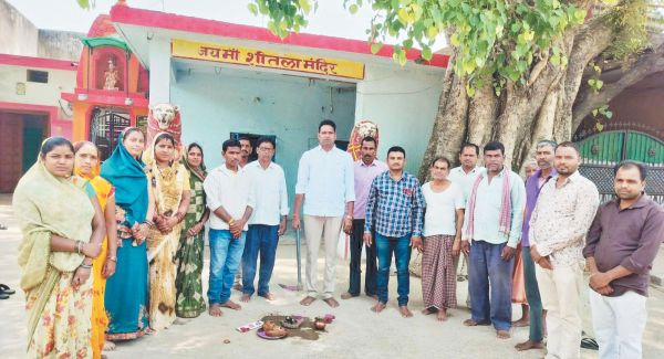 जनप्रतिनिधियों के हाथों भूमिपूजन