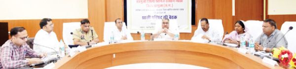 मंत्री राजेश अग्रवाल की मौजूदगी में डीएमएफ शासी परिषद की बैठक, स्वास्थ्य-शिक्षा पर विशेष फोकस के निर्देश