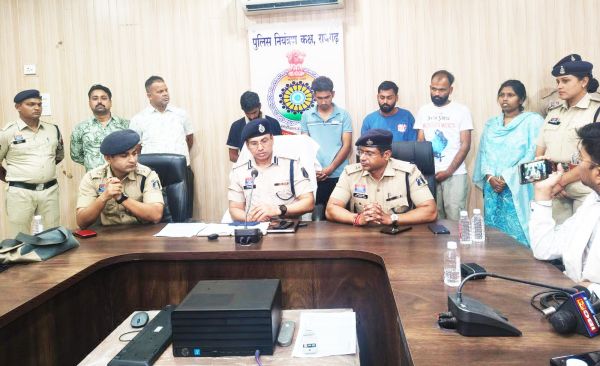 37 लाख की साइबर ठगी, महिला समेत 5 अंतरराज्यीय आरोपी गिरफ्तार