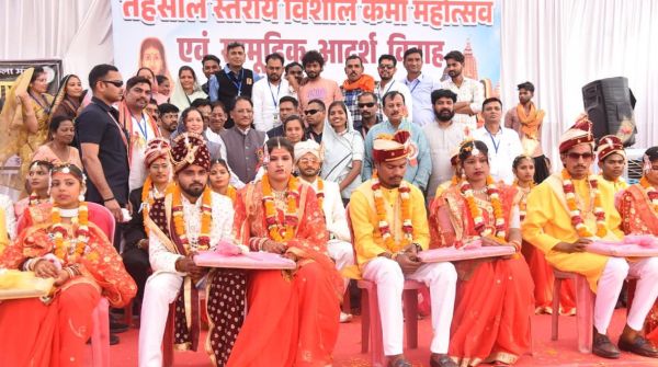 सीएम तहसील स्तरीय कर्मा महोत्सव और सामूहिक आदर्श विवाह में हुए शामिल
