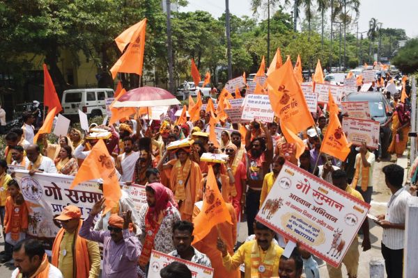 गाय को राष्ट्र माता, नंदी को राष्ट्रपिता घोषित करने की मांग