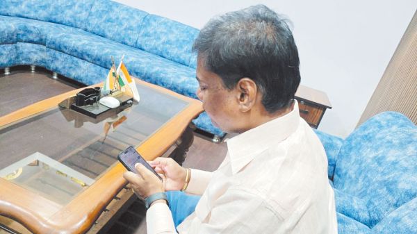 वन मंत्री ने भरा ऑनलाइन स्व-गणना पत्रक