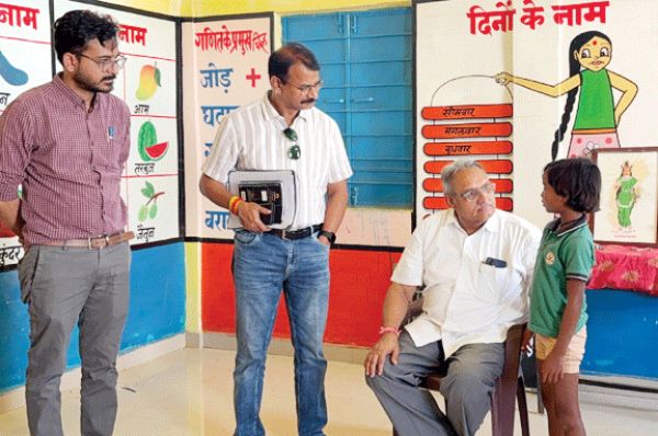 खाद्य आयोग अध्यक्ष संदीप शर्मा का सूरजपुर दौरा, निरीक्षण में अनियमितताओं पर सख्ती