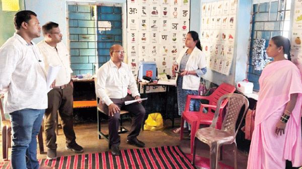 मुख्यमंत्री स्वस्थ बस्तर अभियान:  औचक निरीक्षण, स्वास्थ्य सर्वे कार्यों की हुई समीक्षा