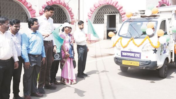 कलेक्टर ने जनगणना प्रचार रथ को झण्डी दिखा किया रवाना