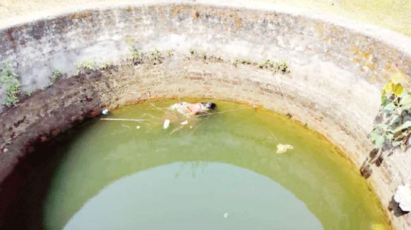 कुएं में मिली लापता महिला की लाश