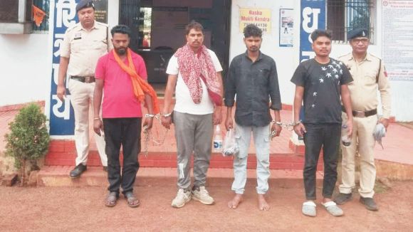 अपहृत युवक बरामद, एमपी से चार बंदी
