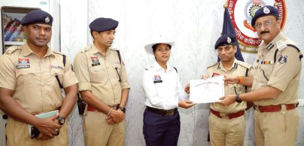 ट्रैफिक, क्राइम एवं मध्य जोन के 40 अधिकारी/कर्मचारी सम्मानित