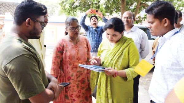 जनगणना के प्रथम चरण का शुभारंभ