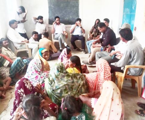 ग्रामीणों की दो टूक: हम जेल में रहेंगे तो इस गांव से बेहतर रहेगा, सडक़ बनाए, बहाना नहीं