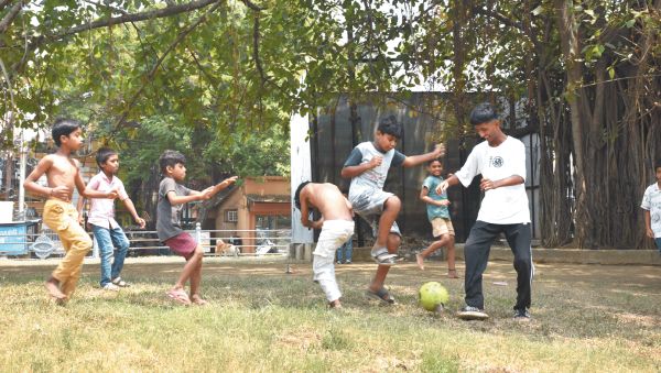 राजधानी में राहत, शाम तक कुछ जिलों में गरज-चमक के साथ बारिश
