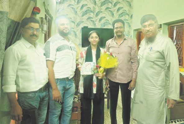 10वीं बोर्ड परीक्षा में गुलअफ्शा को प्रथम रैंक