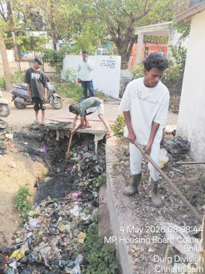 बरसात से पूर्व नाला और नालियों की सफाई