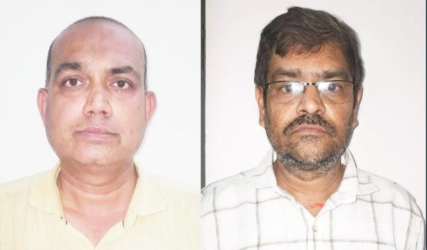 सरकारी शिक्षक ने साथी संग बांटे फर्जी नियुक्ति पत्र