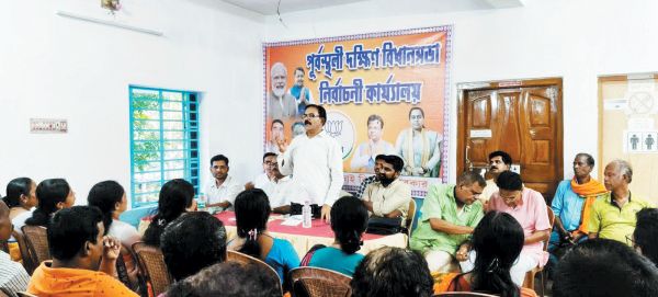 बंगाल में तीन महीने की मेहनत रंग लाई, प्रभार की सभी सीटों पर खिला कमल