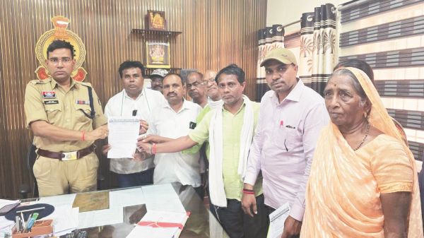 जिला सर्व यादव समाज ने फुलबासन की सुरक्षा की रखी मांग