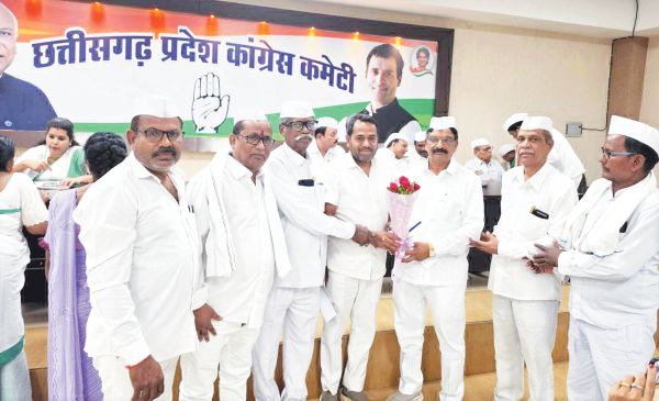 कांग्रेस सेवा दल के संस्थापक का मनाया जन्मदिन