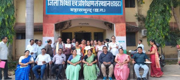  नवीन पाठ्यपुस्तकों पर प्रशिक्षण