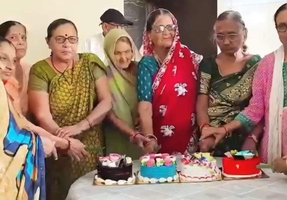 माँ के चेहरे की मुस्कान ही सबसे बड़ी खुशी - कल्पना