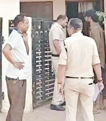सूने मकान में लाखों की चोरी, शादी में गया था परिवार