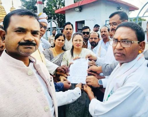 आंदोलन का असर: 8 करोड़ किसानों के खातों में