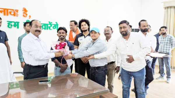 नवीन ने राष्ट्रीय जिम्नास्टिक्स में जीता स्वर्ण, खेल मंत्री से की भेंट