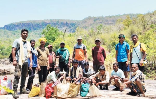 बाघ का शिकार करने से पहले 7 पकड़ाए, हिरण का सींग, जहर पानी से मरी मछलियां-केकड़े बरामद