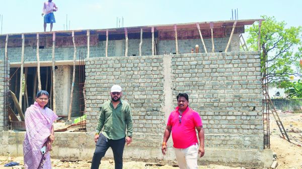 निर्माण कार्यों का नपा  अध्यक्ष ने किया निरीक्षण
