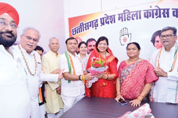 संगीता ने पद संभाला