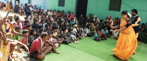 बाल विवाह रोकथाम और बालिका शिक्षा पर नुक्कड़ नाटक का समापन
