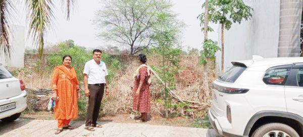 कोर्ट के आदेश के बाद खेत तक पहुंच का रास्ता खुला