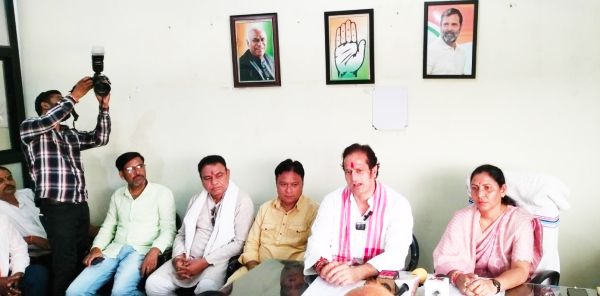 महंगाई से त्रस्त है जनता- कांग्रेस