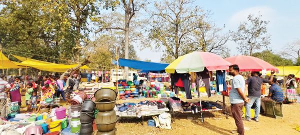 नक्सल मुक्त बीजापुर में चार दशकों बाद फिर सजी पुजारी कांकेर और कोण्डापल्ली की बाजारें