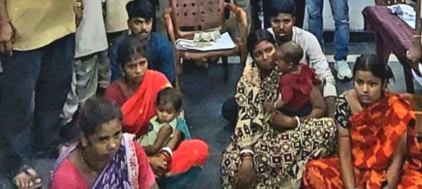 साड़ी बेचने के बहाने ट्रेन में करती थीं चोरी, जामताड़ा का गिरोह गिरफ्तार