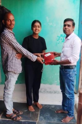 10वीं में चेतना का 92.5 फीसदी अंक