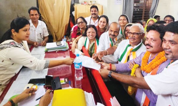 शिवनन्दनपुर नपं: पार्षद के लिए 60, अध्यक्ष के लिए 5 ने भरे पर्चे