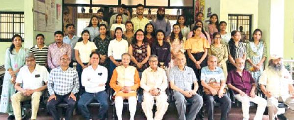 विभाजित दुनिया को जोडऩे का माध्यम हैं संग्रहालय