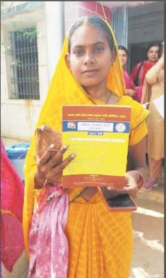 जॉब कार्ड बना सहारा, गांव में ही मिलेगा रोजगार