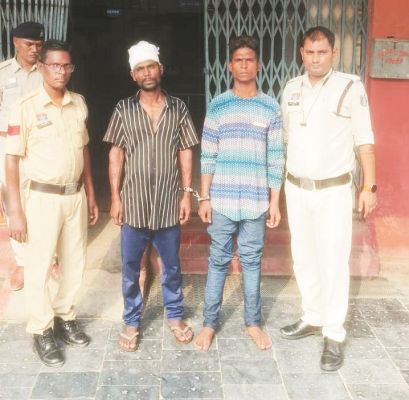 टंगिया से हमला, 2 गिरफ्तार, एक फरार
