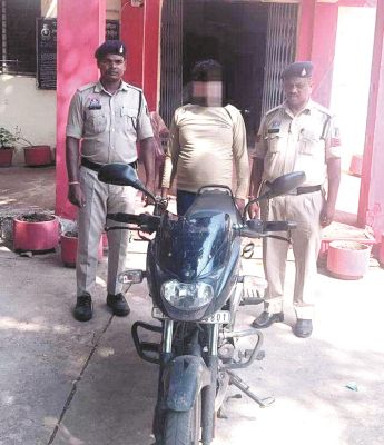 बाइक चोरी का आरोपी गिरफ्तार