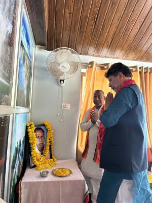 भाजपा प्रदेश अध्यक्ष ने बोसाराम को किया नमन