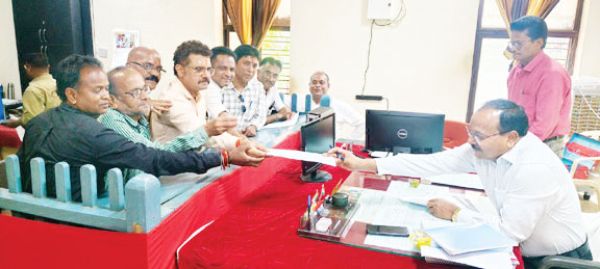 निर्दलीय प्रत्याशी कृष्णा ठाकुर ने वापस लिया नामांकन