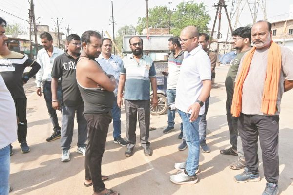 निगम आयुक्त ने किया जोन-4 का औचक निरीक्षण