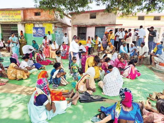 विशेष शिविर आयोजित, पहाड़ी कोरवा परिवारों को मिला योजनाओं का लाभ