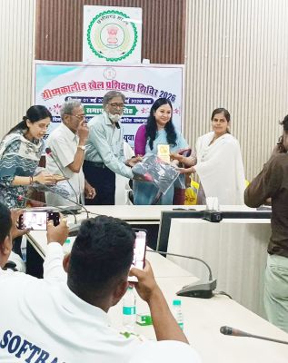 योगा फिटनेस सेंटर के बच्चों  का उत्कृष्ट प्रदर्शन, सम्मान