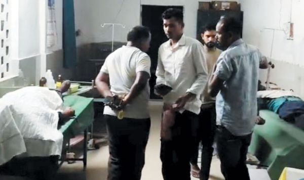 रफ्तार कार ने बाइक को मारी टक्कर, 2 मौतें