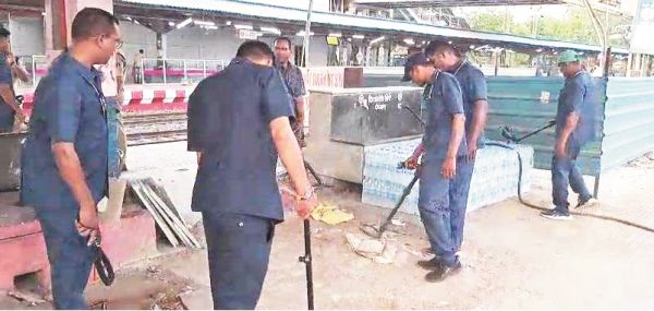 राजनांदगांव रेल्वे स्टेशन में बम की अफवाह पर हर कोने की हुई जांच