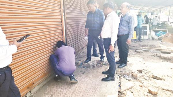 आबंटित दुकानों का किराया जमा नहीं, सील करने की कार्रवाई