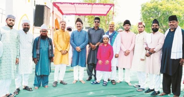 अंबिकापुर में मना बकरीद, अमन-चैन की मांगी दुआ